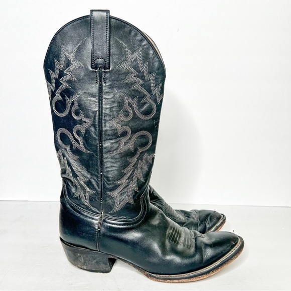 Ariat Black Leather Cowboy Boots Western Size 8 Men’s Yellowstone - Picture 2 of 5